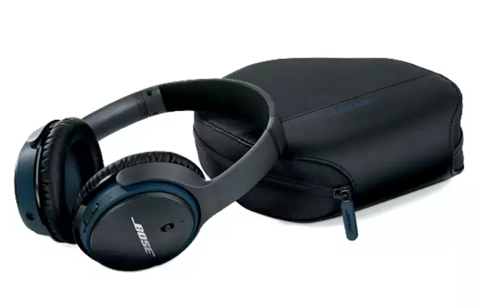 Bose SoundLink Around Ear Wireless Headphones II With Bag